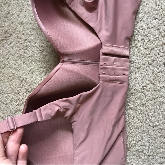 Auden wire free bra 42D - Picture 2 of 3